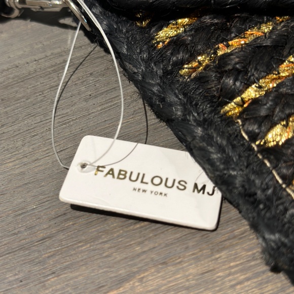 Brand New with Tag Black and Gold Envelope Clutch - Picture 4 of 6